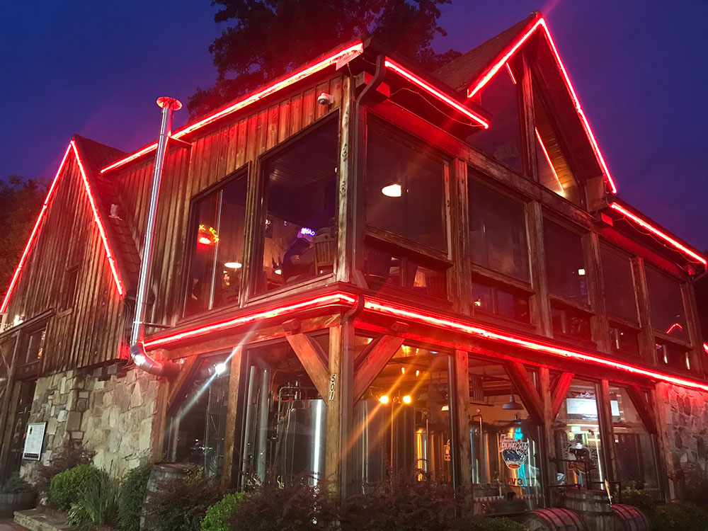 Smoky Mountain Brewery – Gatlinburg Restaurant Review