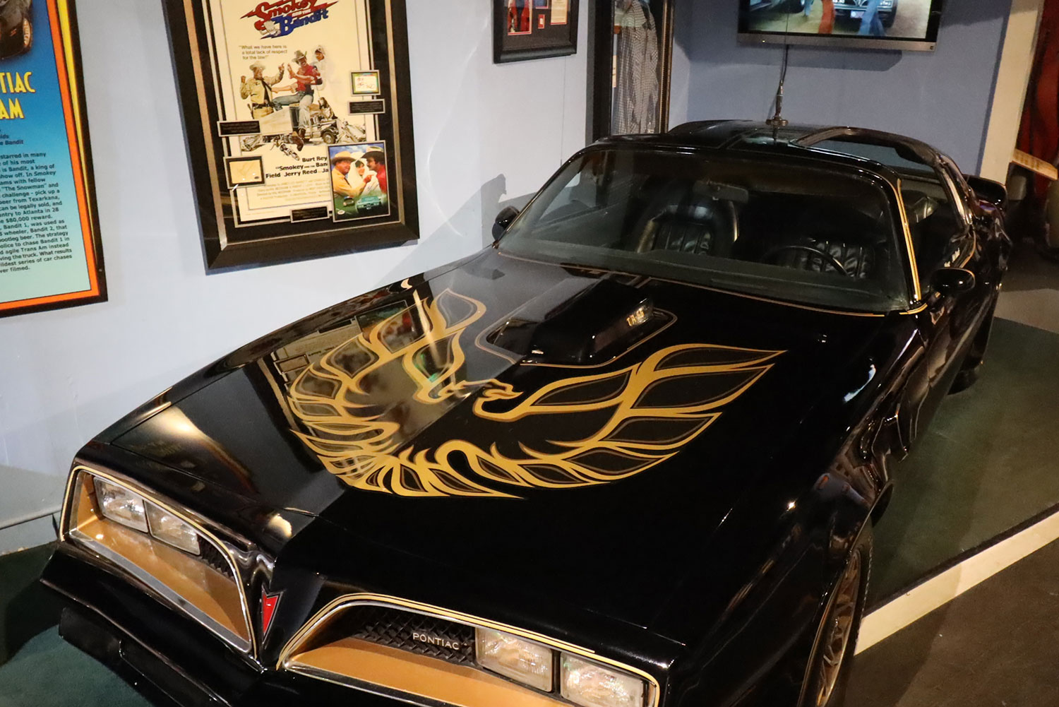 Hollywood Star Cars Museum – Gatlinburg Attraction Review