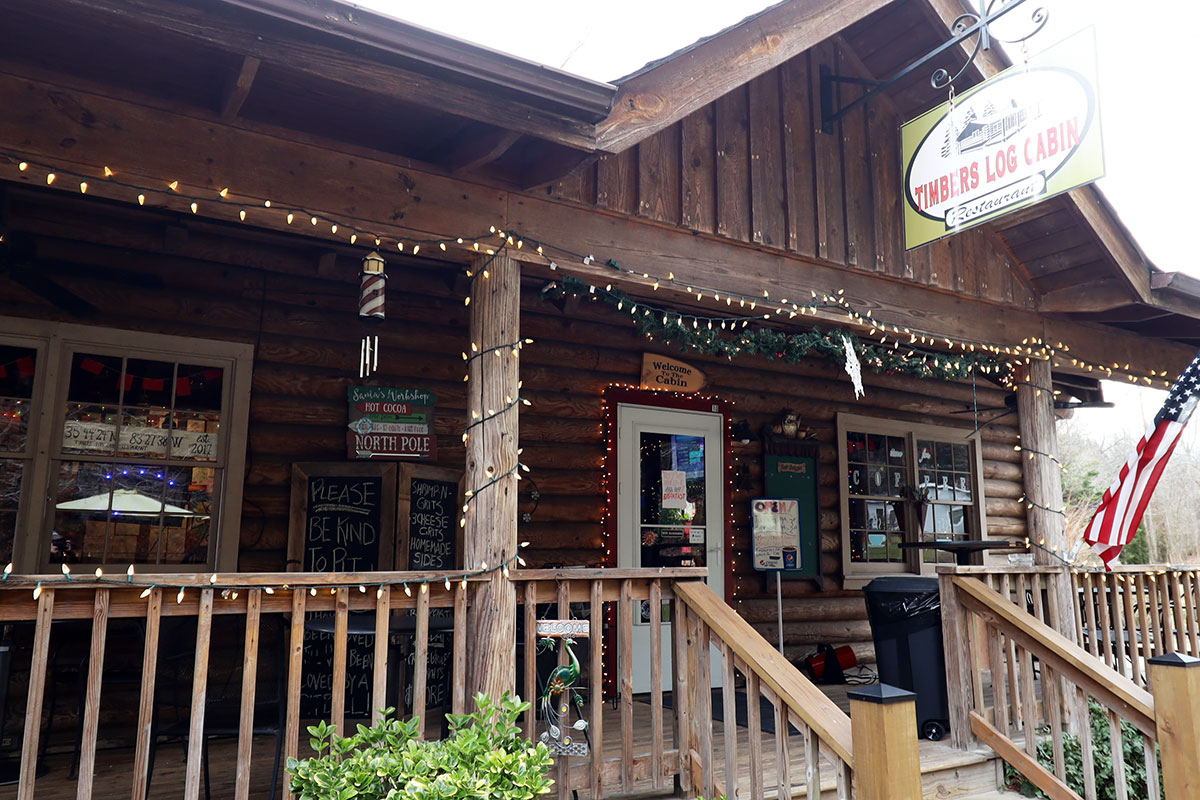 Timbers Log Cabin – Gatlinburg Restaurant Review